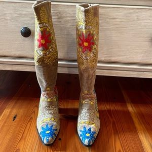 Worn once, beautiful cloth Rockwell Tharp boots!